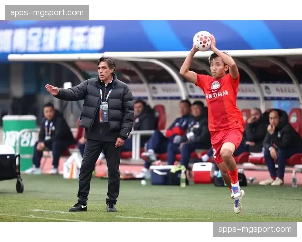 云南玉昆搭配巴西锋霸克莱伯 外援与国脚内援组合直逼争冠集团